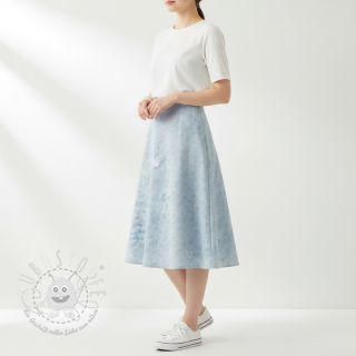 JEANS 9,5 OZ Embossed Flowers light blue