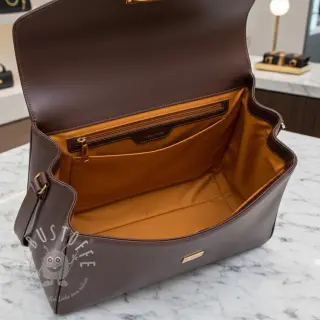 Satin cognac