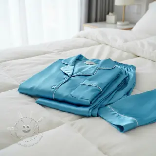 Satin turquoise