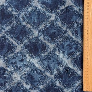 JEANS Distressed Denim