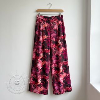 Baumwollstoff SATIN Zurie flower digital print