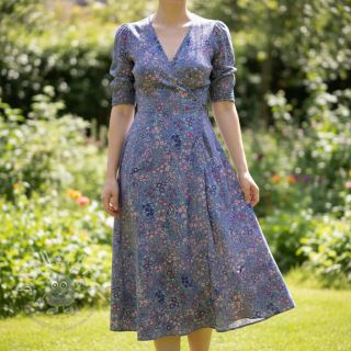 Viskosestoff ECOVERO Flowers Galia purple