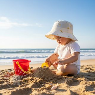 Double gauze/musselin EMBROIDERY Fruit natural yellow