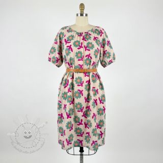 Double gauze/musselin Flowers green by JENNIFER BOURON ORGANIC