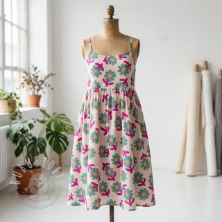 Double gauze/musselin Flowers green by JENNIFER BOURON ORGANIC