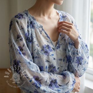 Baumwollstoff mit Beimischung EMBROIDERY Rose blue