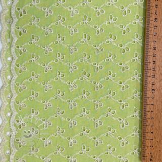 Baumwollstoff EMBROIDERY Rosemary lime