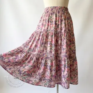 Viskosestoff RAYON POPLIN Simplistic flowers design B