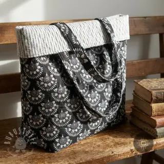 Baumwollstoff VOILE STEPPED Bouquet flowers black digital print