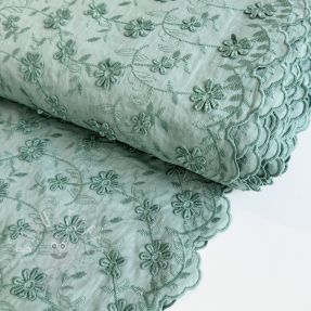 Baumwollstoff VOILE Embroidery flowers old green
