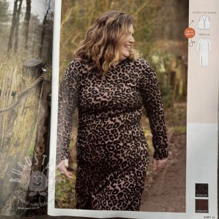 B*Inspired by Poppy meets POMMÉ 25