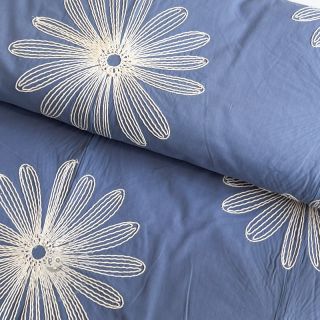 Baumwollstoff EMBROIDERY Flowie jeans